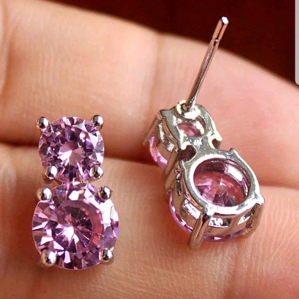 5⭐Rated 18k White GF "8" Topaz Earrings - Picture 2 of 2